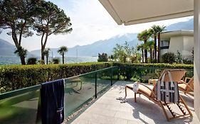 Eden Roc Marina Hotel